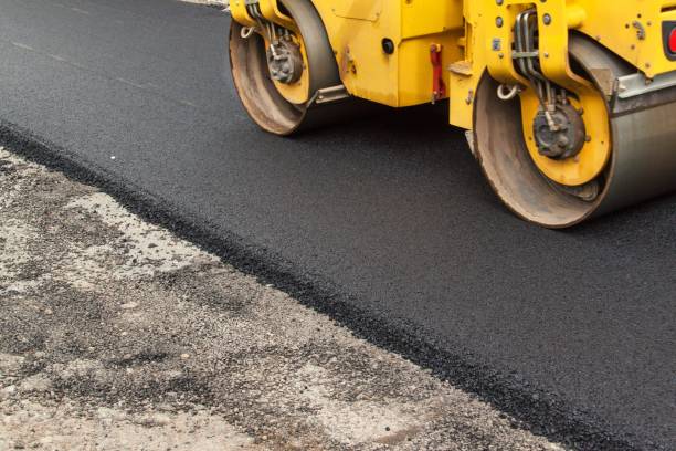Best Driveway Paving Contractor  in Lithopolis, OH